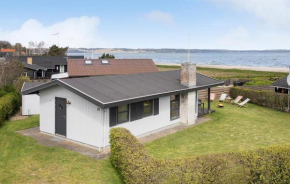 Stunning Home In Børkop With House Sea View, Børkop